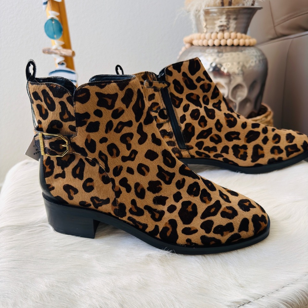 Cole haan women's Kimberly waterproof leopard print ankle booties. Size 9 - Picture 14 of 16